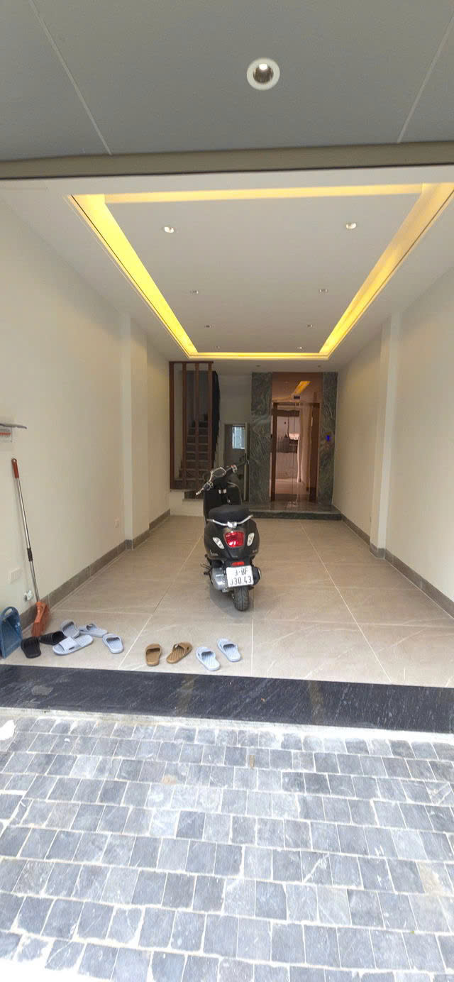 HAO HẬU 7 TẦNG Ô TÔ VÀO NHÀ NGÕ THÔNG KINH DOANH  Ngọc Thụy 35m2,X mặt tiền  3.5m, 11.5 tỷ Long - Ảnh 2