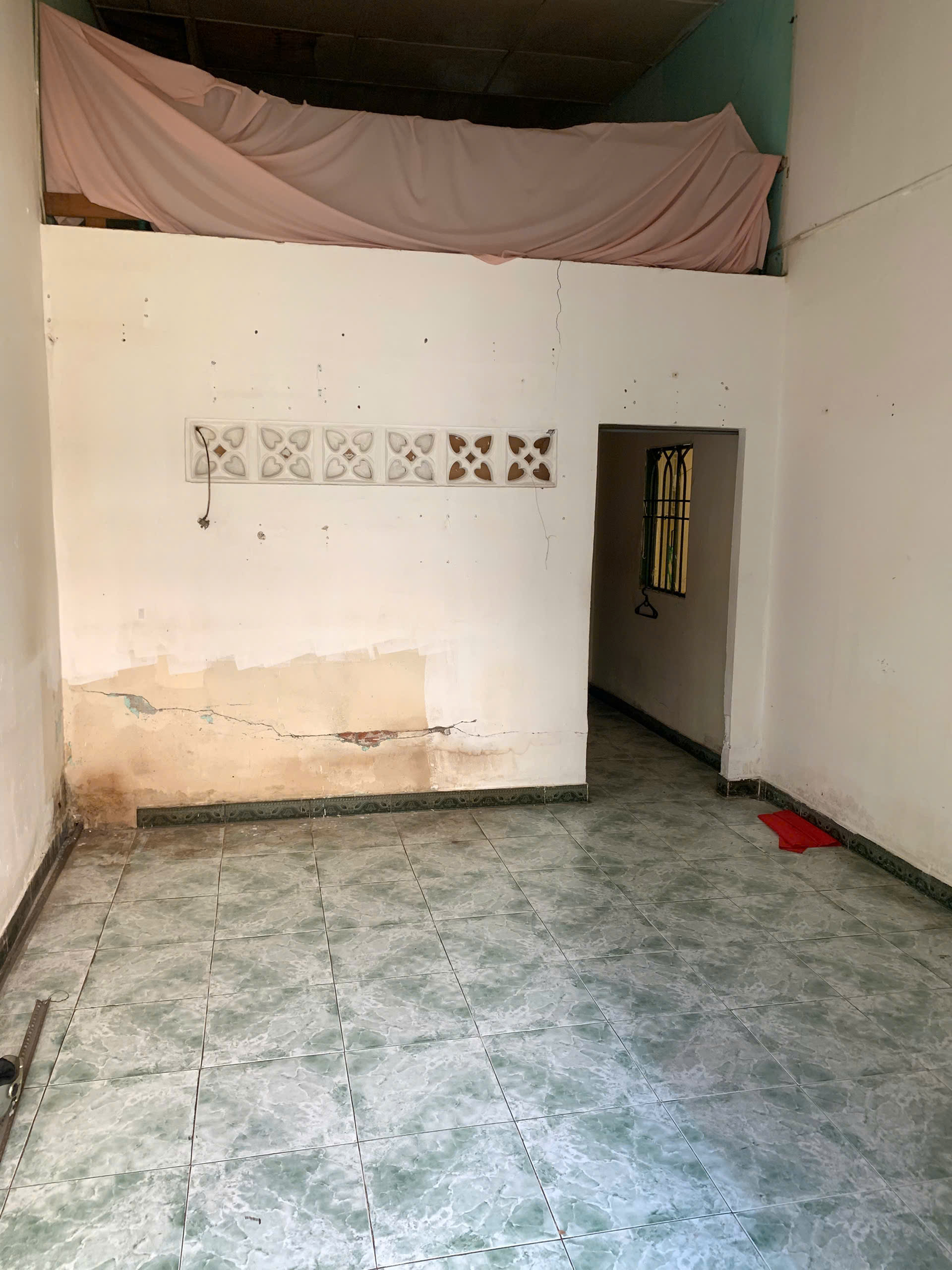 Cơ hội sở hữu Nhà cấp 4 Giá tốt, gần sân bay – sổ riêng – tiện ích đầy đủ - Gò Vấp - Ảnh 2
