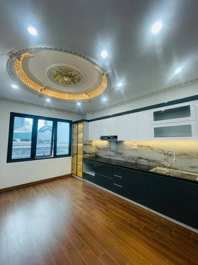 SIÊU PHẨM MỚI KÍNH COONG GIỮA LÒNG BA ĐÌNH- QUÁN THÁNH– NGÕ THÔNG – 2 Ô TÔ TRÁNH – THANG MÁY XỊN – - Ảnh 2