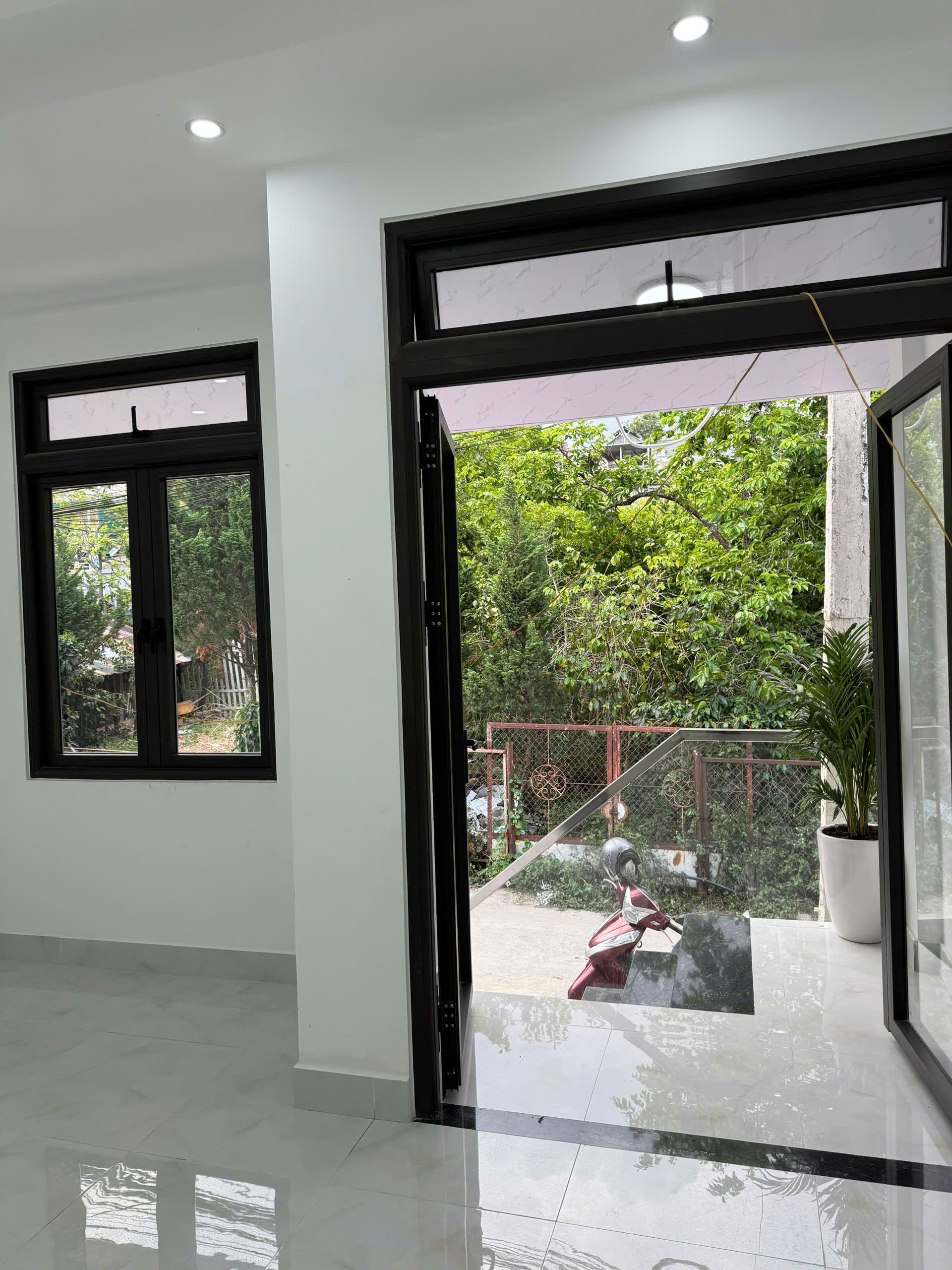 CHO THUÊ NHÀ NGUYÊN CĂN 2 TẦNG 2 MẶT TIỀN HẺM Ô TÔ AN BÌNH PHƯỜNG 3  ĐÀ LẠT GIÁ 12 TRIỆU - Ảnh chính