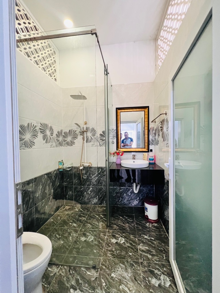 SIÊU PHẨM MẶT PHỐ –NGANG KHỦNG 8M – NỘI THẤT XỊN – CHỦ ĐỊNH CƯ CHÂU ÂU - Ảnh 4
