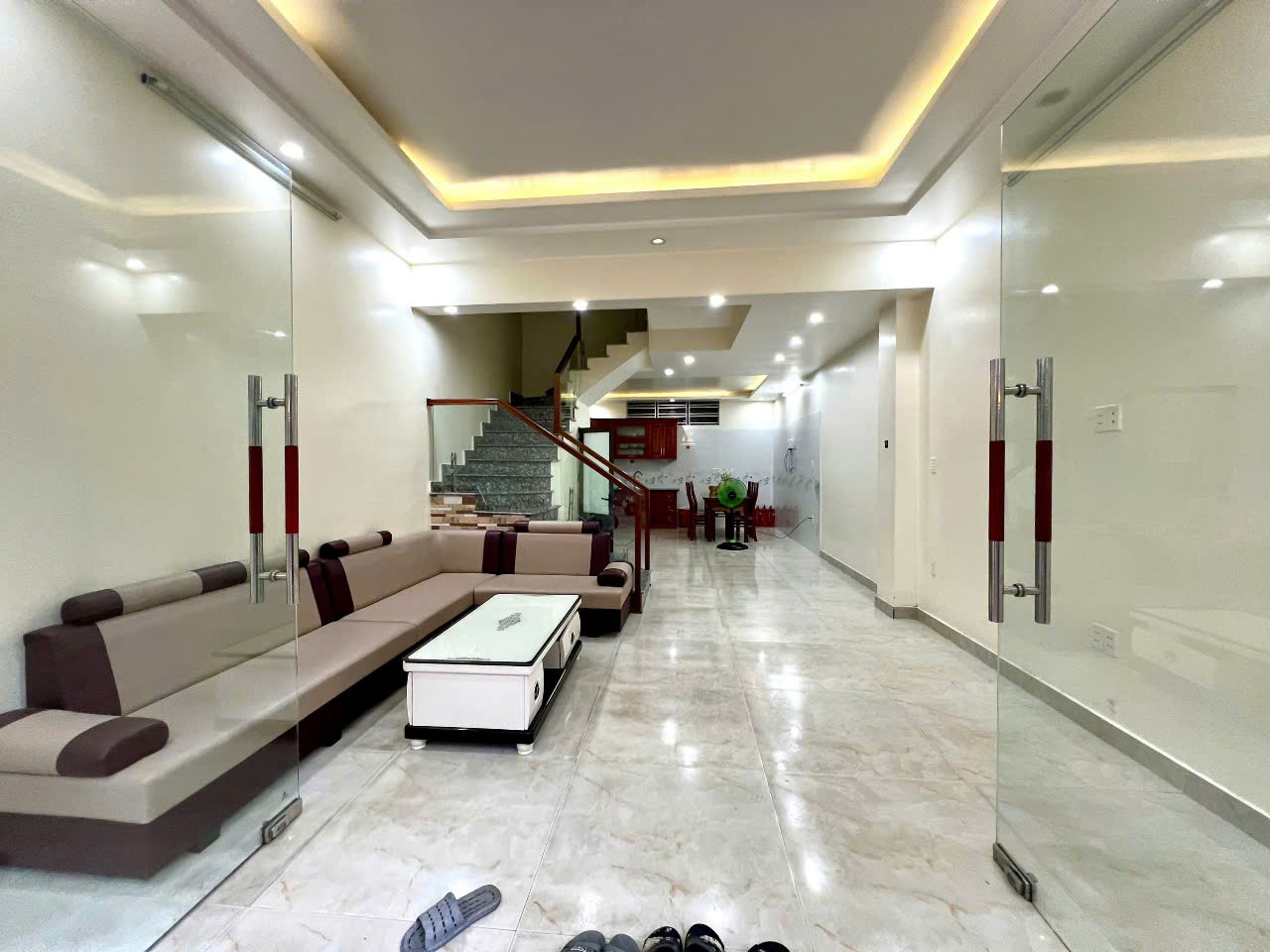 Nhà Văn Cao vị trí cực nông, 55m 4 tầng, full đồ, đường 6m, Giá 5.7 tỉ - Ảnh 1