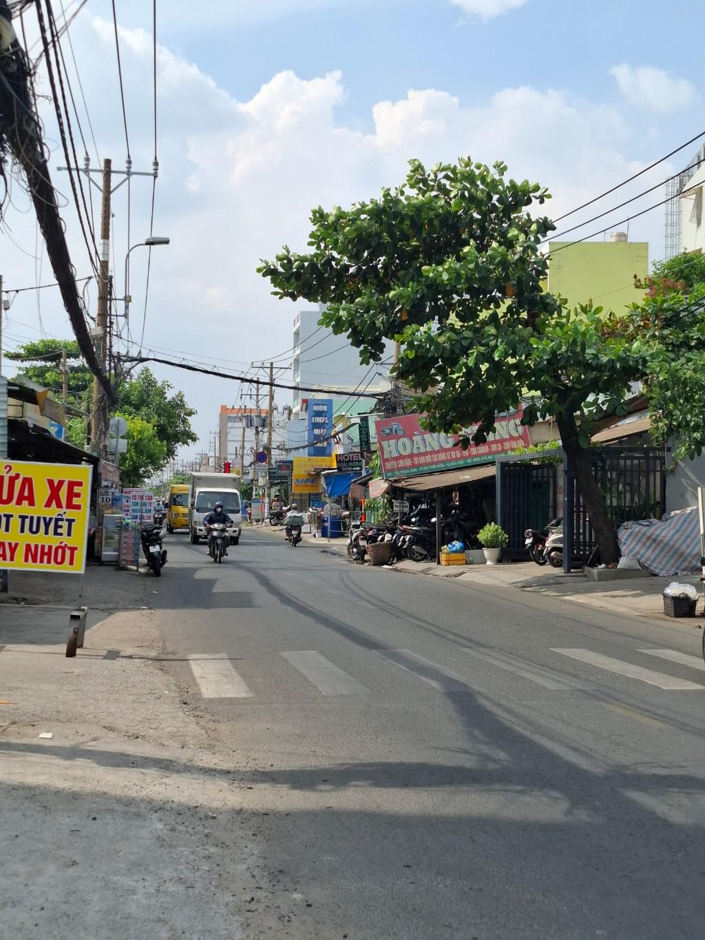 MẶT TIỀN ĐẮC ĐỊA NGAY KHU DÂN CƯ TÊN LỬA – LỘ GIỚI 40M – KINH DOANH BUÔN BÁN SẦM UẤT - Ảnh 3