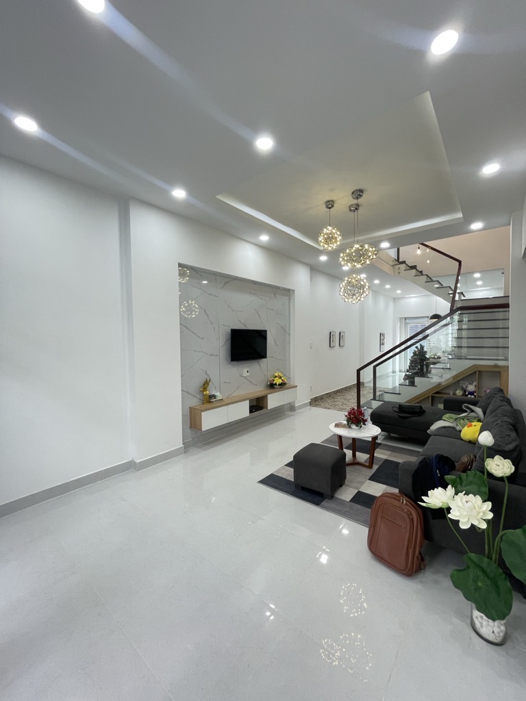 BÁN NHÀ XÔ VIẾT NGHỆ TĨNH - 45M2 ( 4.1X10) - 2 TẦNG - HXH TRÁNH - SỔ A4 - 6.X - Ảnh 2