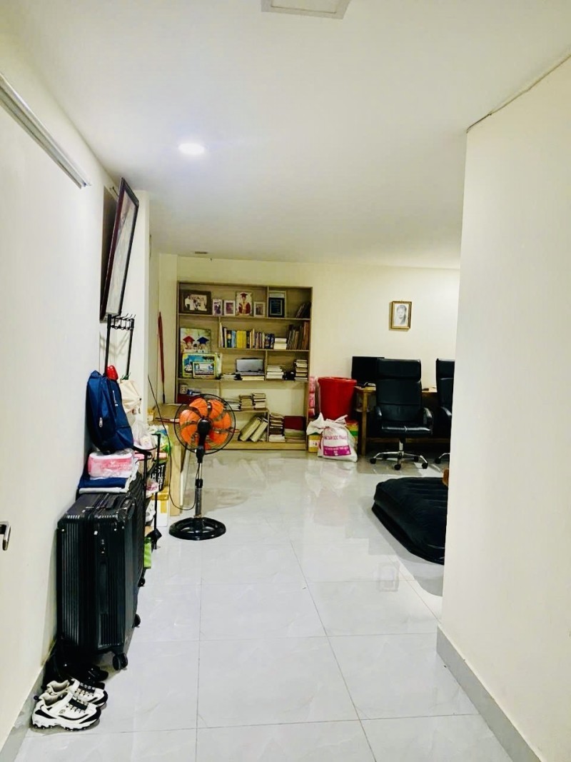 BÁN NHÀ MẶT TIỀN HẺM 10M CÓ LỀ- 5 TẦNG - DIỆN TÍCH 80m2 - CHỈ 13 Tỷ  KINH DOANH ĐỈNH-  NGAY TRUNG - Ảnh 4