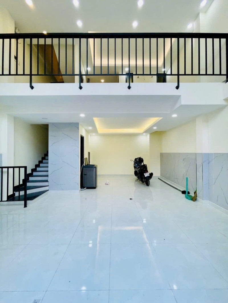 BÁN CĂN HỘ DỊCH VỤ 5 TẦNG DÒNG TIỀN 21TR/THÁNG -VỊ TRÍ ĐẮC ĐỊA TUYẾN KÊNH THAM LƯƠNG - CHỈ 5.8 TỶ - Ảnh chính