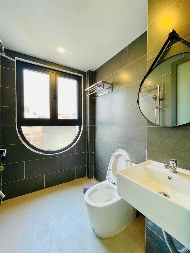 BÁN CĂN HỘ DỊCH VỤ 5 TẦNG DÒNG TIỀN 21TR/THÁNG -VỊ TRÍ ĐẮC ĐỊA TUYẾN KÊNH THAM LƯƠNG - CHỈ 5.8 TỶ - Ảnh 3