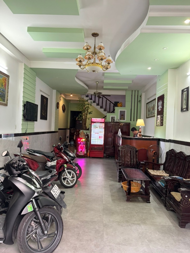 CHỈ NHỈNH 12 TỶ – SỞ HỮU NGAY KHÁCH SẠN MINI 10 PHÒNG TẠI TÊN LỬA – DOANH THU ỔN ĐỊNH 80 TRIỆU/THÁNG - Ảnh 1