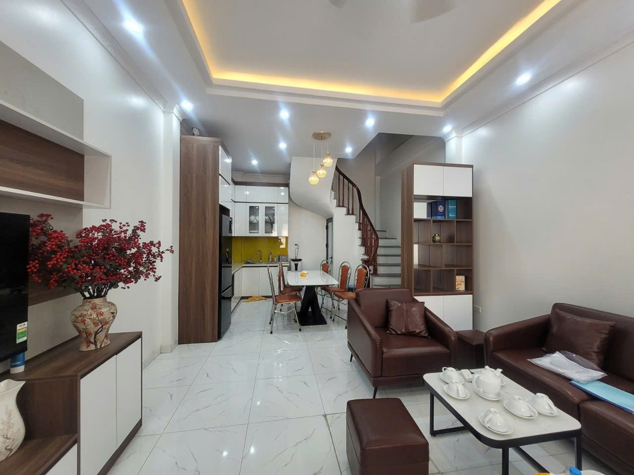 BÁN NHÀ BẰNG LIỆT- HOÀNG MAI, 43 M2, 5 TẦNG, MẶT TIÊN 4 M, GIÁ 11,8 TỶ. - Ảnh chính