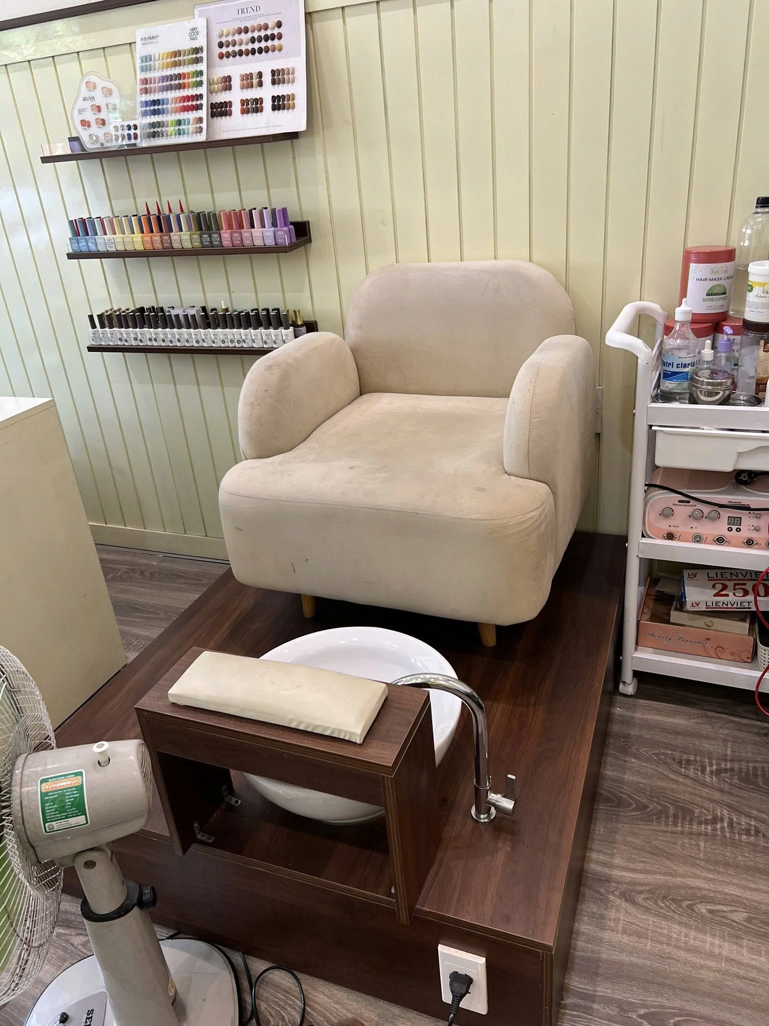 Hot Đà Nẵng - Thanh Khê Sang Tiệm Gội Đầu Dưỡng Sinh - Nail - Spa ĐANG HOẠT ĐỘNG - Ảnh 3