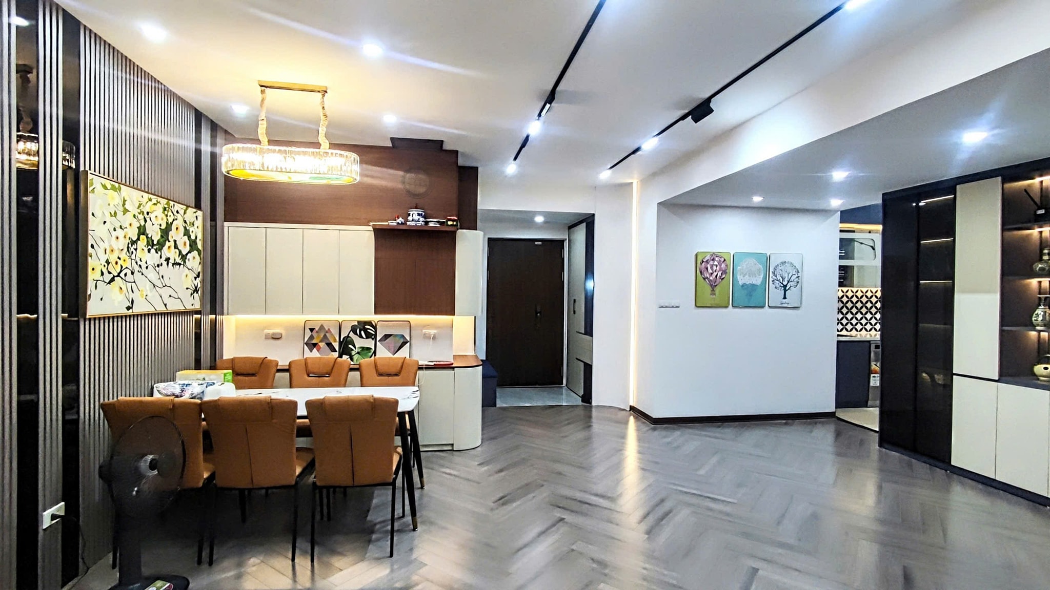 Bán căn góc tòa 96 Định Công, nhà đẹp, full nội thất xịn, 122m, 4 ngủ, 6.5 tỷ - Ảnh chính
