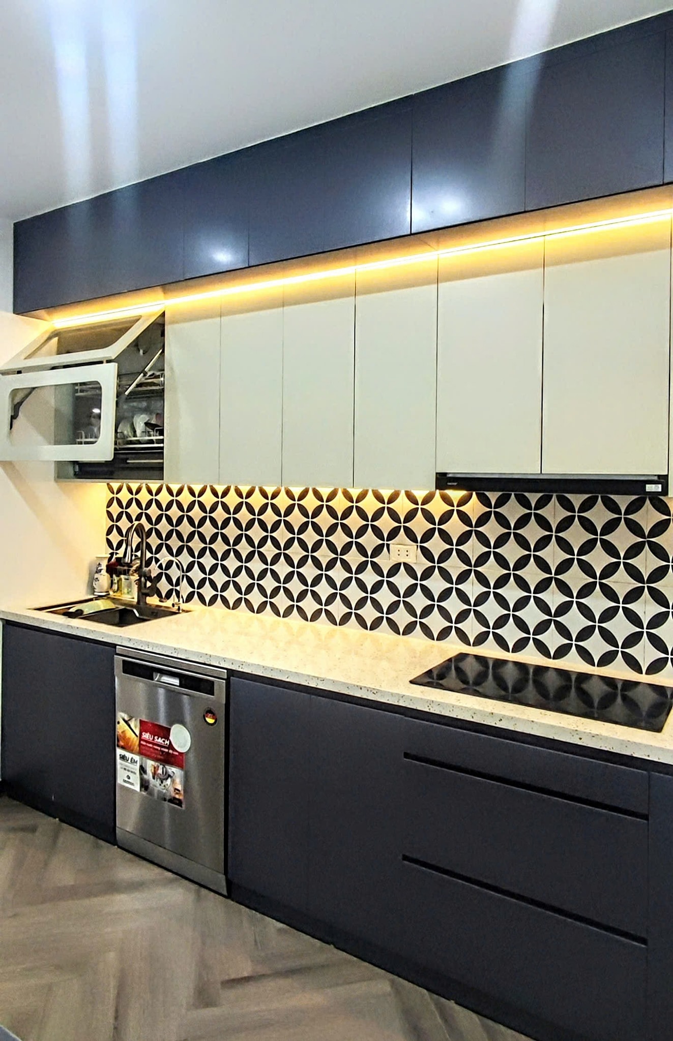 Bán căn góc tòa 96 Định Công, nhà đẹp, full nội thất xịn, 122m, 4 ngủ, 6.5 tỷ - Ảnh 3