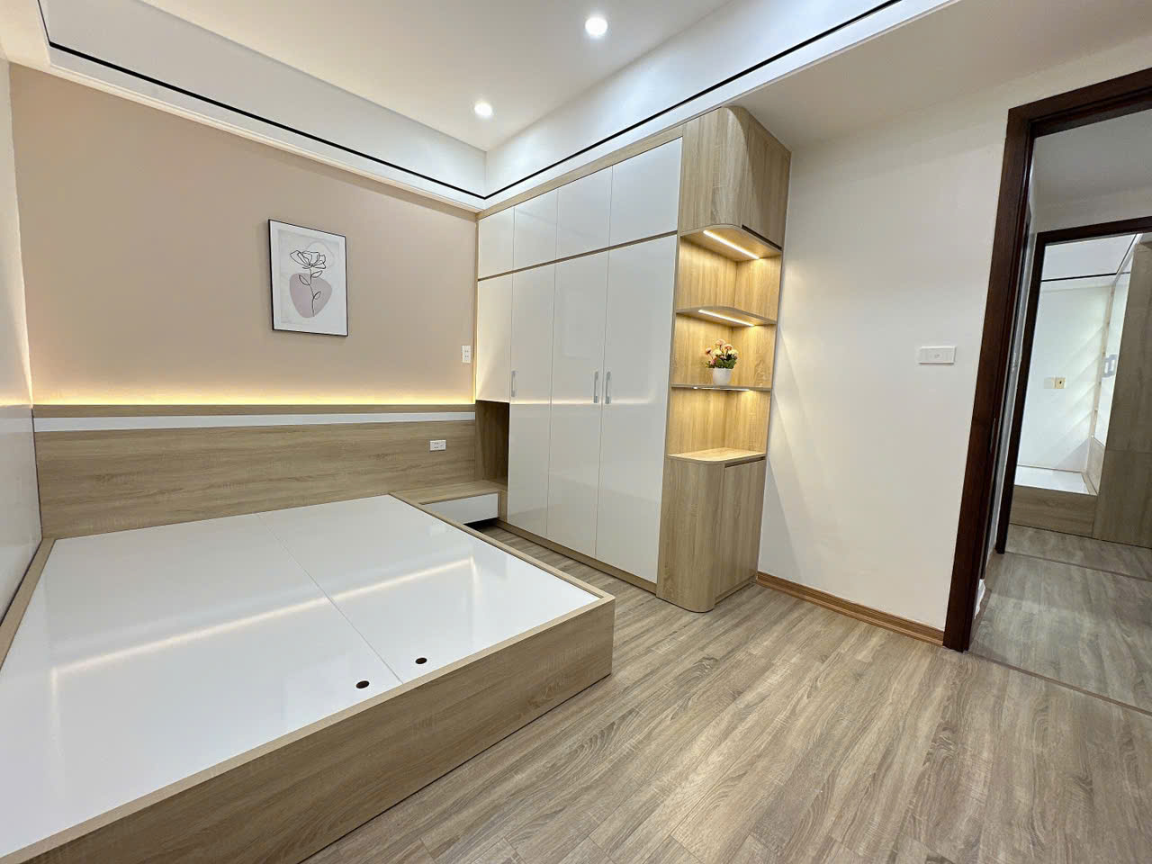 Bán căn góc tòa Nơ 5 Pháp Vân, nhà đẹp, full nt mới, 83m, 3 ngủ, 4.18 tỷ - Ảnh 3