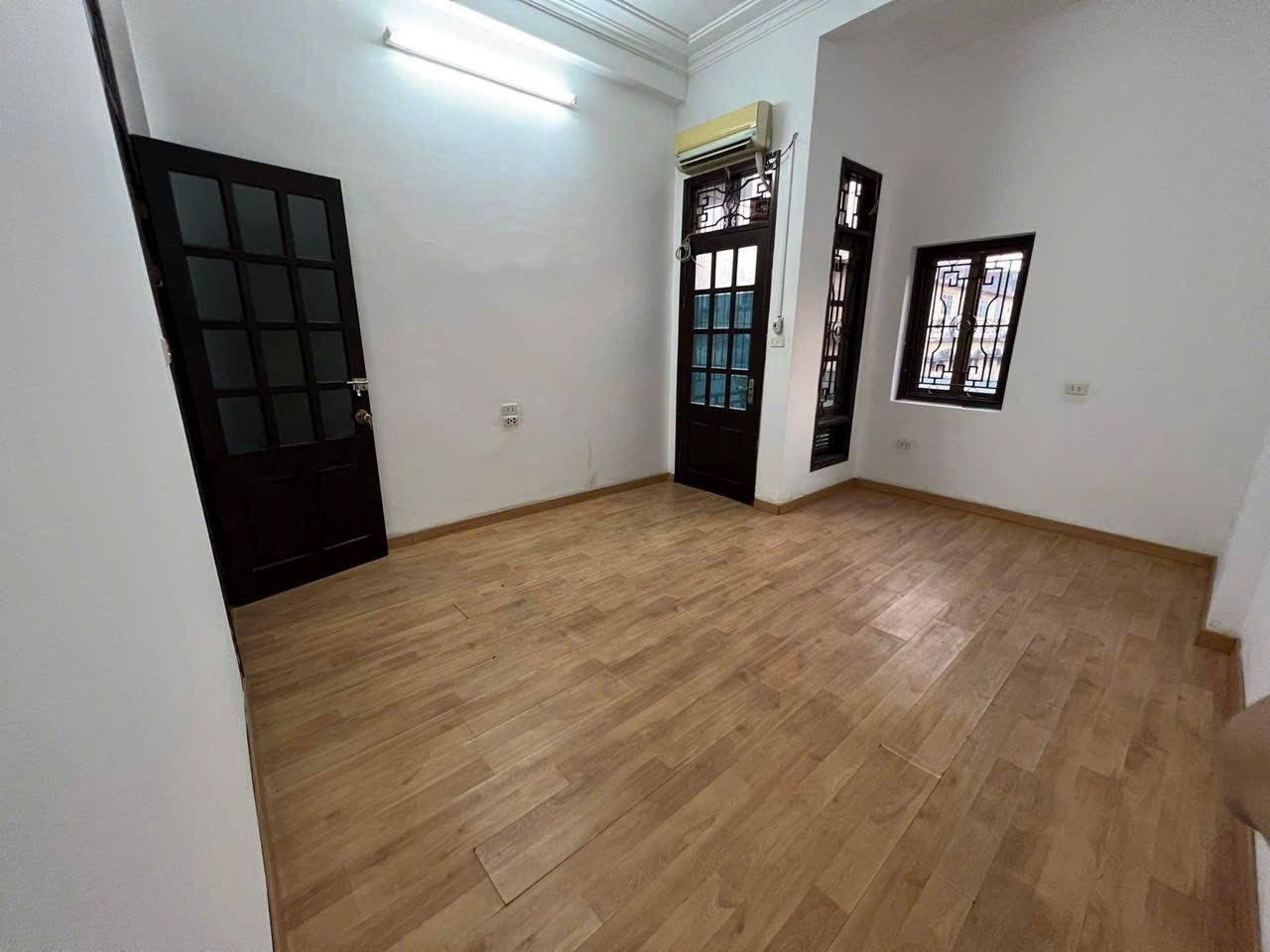 CỰC HIẾM - PHÂN LÔ NGUYỄN CHÍ THANH – 5T*51M*15TỶ - NGÕ THÔNG HUỲNH THÚC KHÁNG – THOÁNG TRƯỚC SAU - Ảnh chính