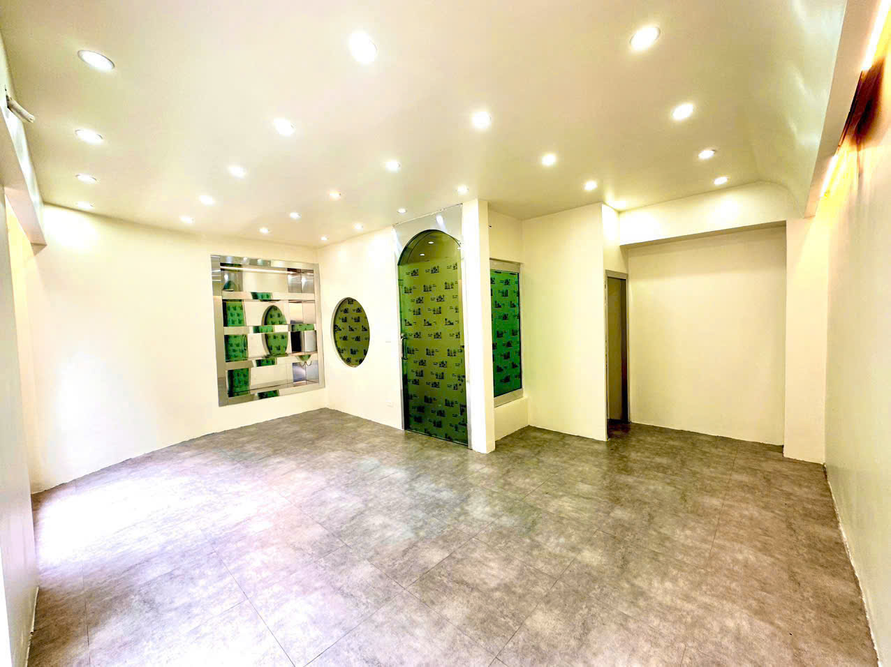 BÁN NHÀ 5 TẦNG ( lô góc ) đối diện diện máy NGUYỄN KIM _ LƯƠNG KHÁNH THIỆN, Ngô Quyền, Hải Phòng - Ảnh 3