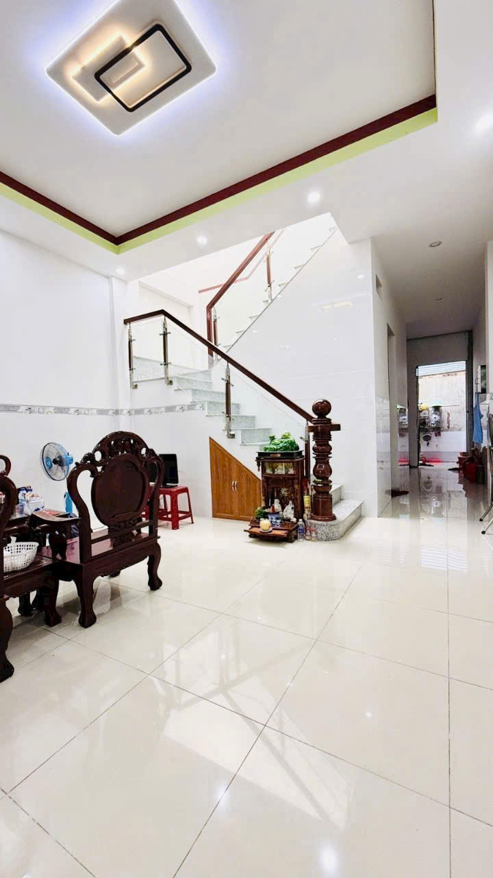 BÁN NHÀ 2 TẦNG ĐÚC – BÙI VĂN NGỮ, Q12 – SÁT CHỢ, GIÁ CHỈ 4.95 TỶ!!! - Ảnh 2