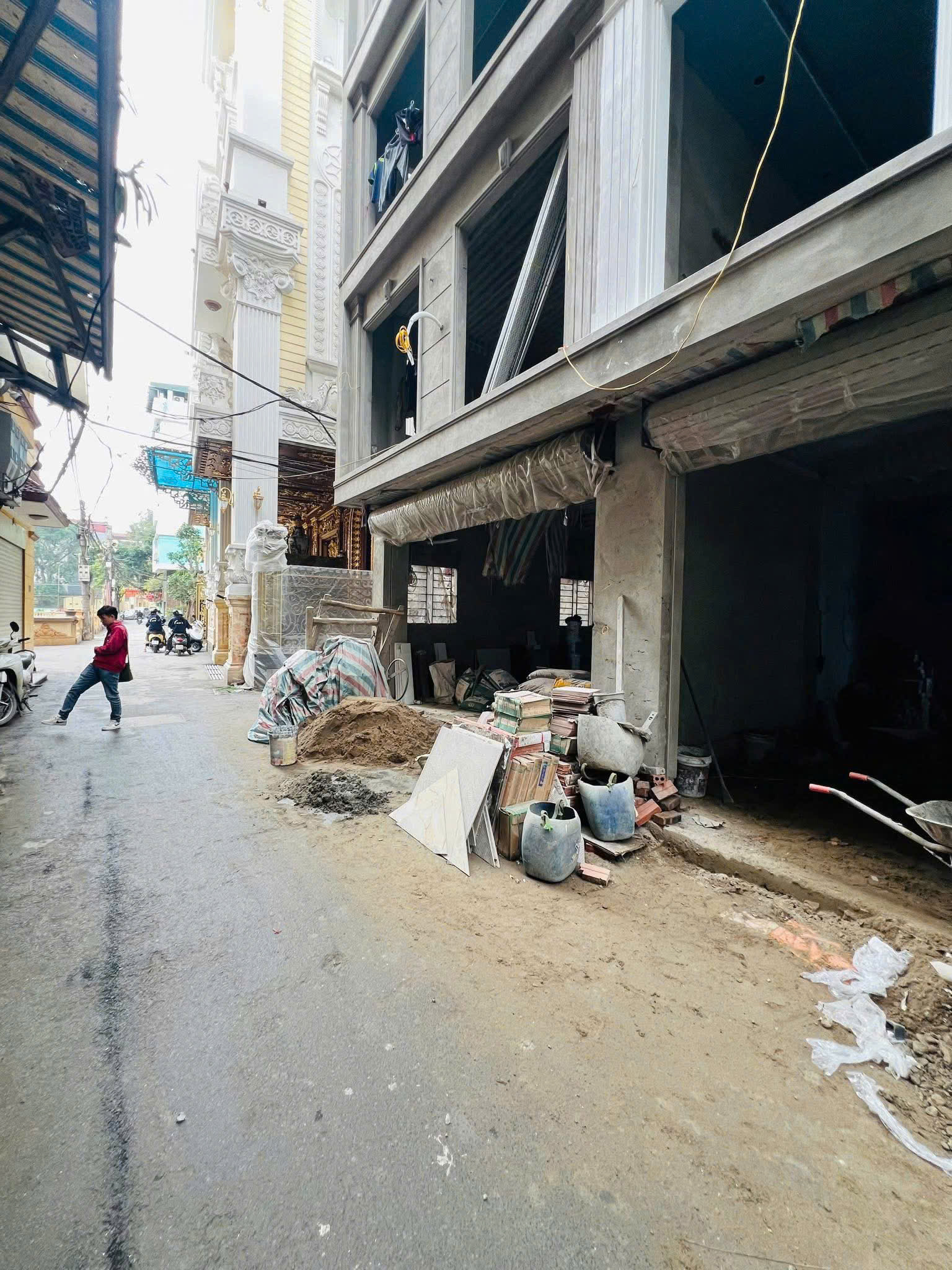 Bán nhà Hoàng Quốc VIệt - view hồ - ô tô vào nhà - Ảnh chính