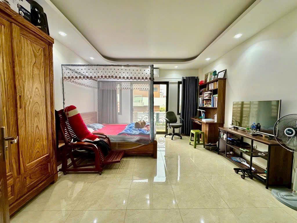 Bán Nhà Phố Đại Cát 36m2 x 5 tầng, nhà đẹp long lanh , mặt ngõ rộng ô tô tránh vào nhà, 3 phòng ngủ - Ảnh 2
