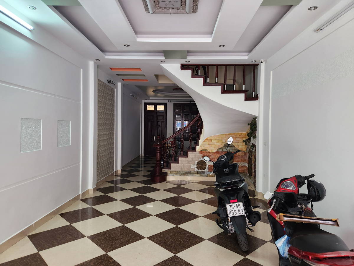 Bán Nhà Hoàng Quốc Việt. Cầu Giấy. Ô Tô. Vỉa Hè. DT 59m2. MT 4,4m. 5 Tầng. Giá 24,7 Tỷ. - Ảnh 5