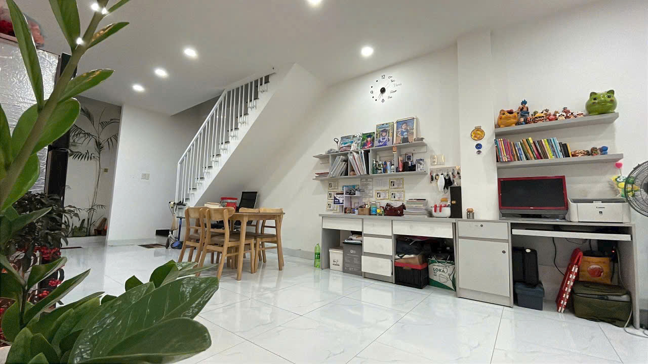 cần  bán căn nhà mới Đất Lành đường 13m dt 110m2 bán : 3ty Call me : Trinh - Ảnh chính