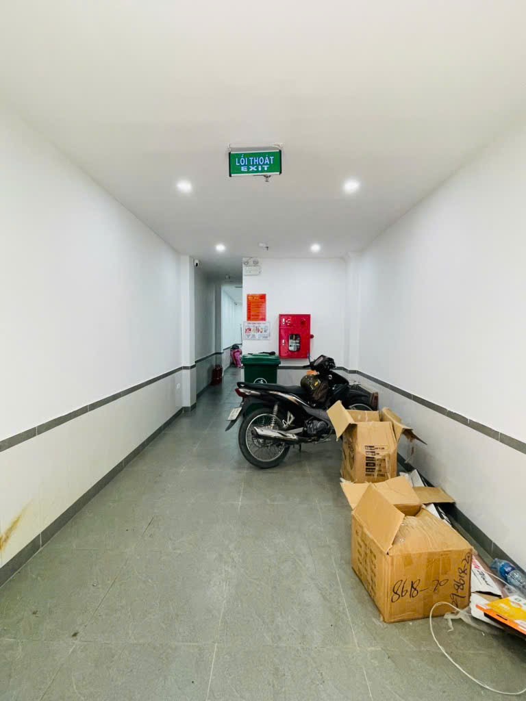 Tòa chdv Ba Đình 10 phòng khép kín, hai thoáng trước sau, cách ô tô 5m - Ảnh 1