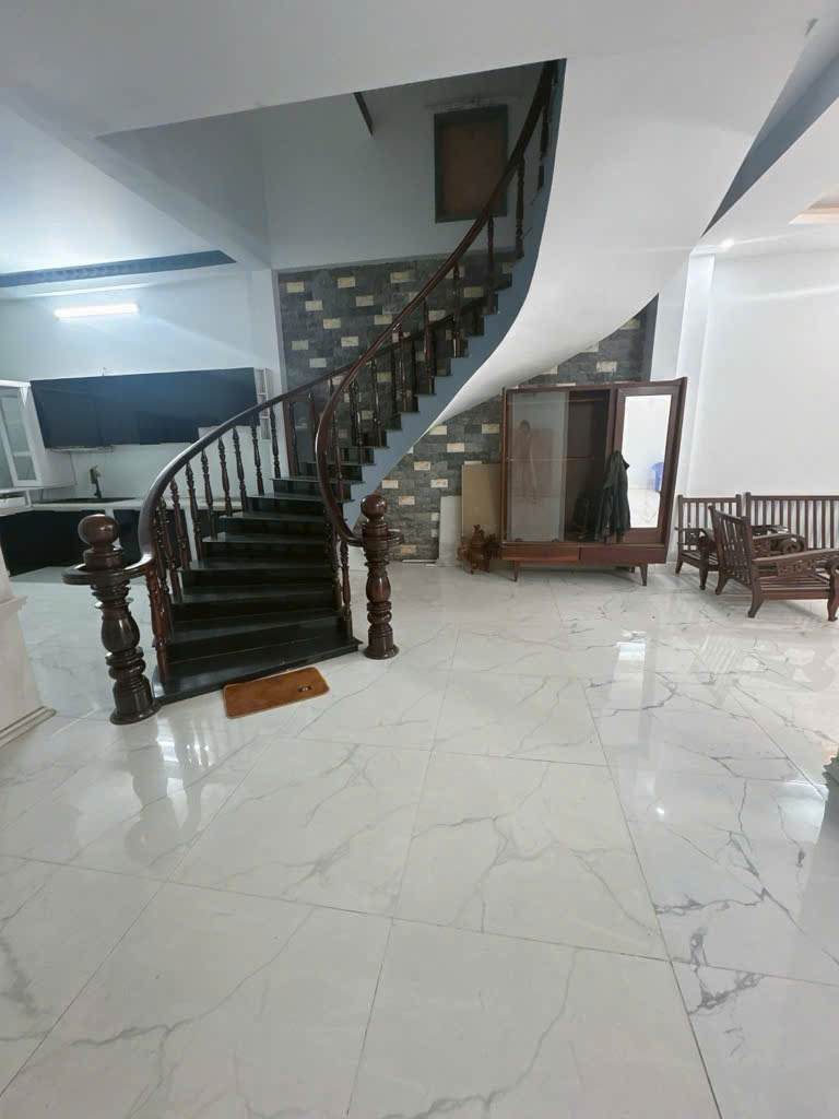 BÁN BIỆT THỰ SIÊU ĐẸP KDC CONIC - 4 TẦNG, 140M2 7x20M - ĐƯỜNG TRƯỚC NHÀ 15M - NỘI THẤT CAO CẤP - - Ảnh 2