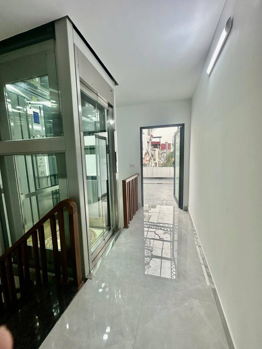 PHÂN LÔ VIP BA ĐÌNH - VIEW ĐẸP THOÁNG RỘNG - OTO ĐỖ NGÀY ĐÊM- THANG MÁY KÍNH SANG TRỌNG HIỆN ĐẠI. - Ảnh chính