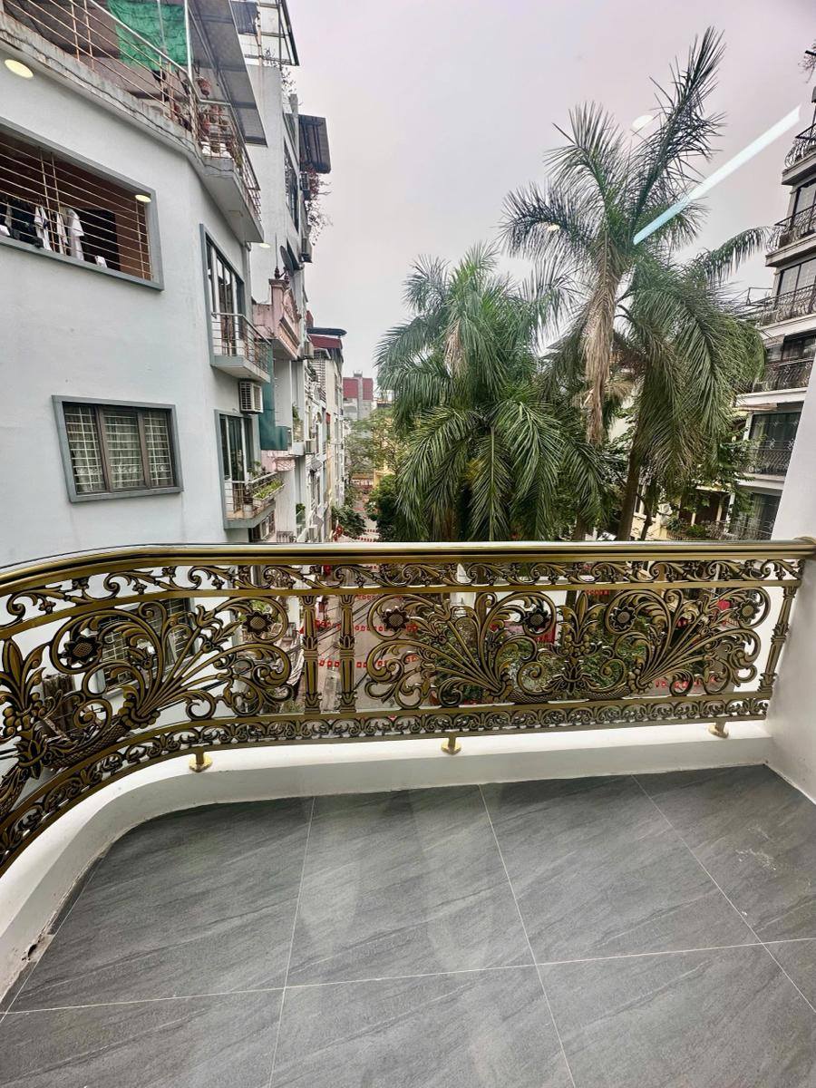 PHÂN LÔ VIP BA ĐÌNH - VIEW ĐẸP THOÁNG RỘNG - OTO ĐỖ NGÀY ĐÊM- THANG MÁY KÍNH SANG TRỌNG HIỆN ĐẠI. - Ảnh 1