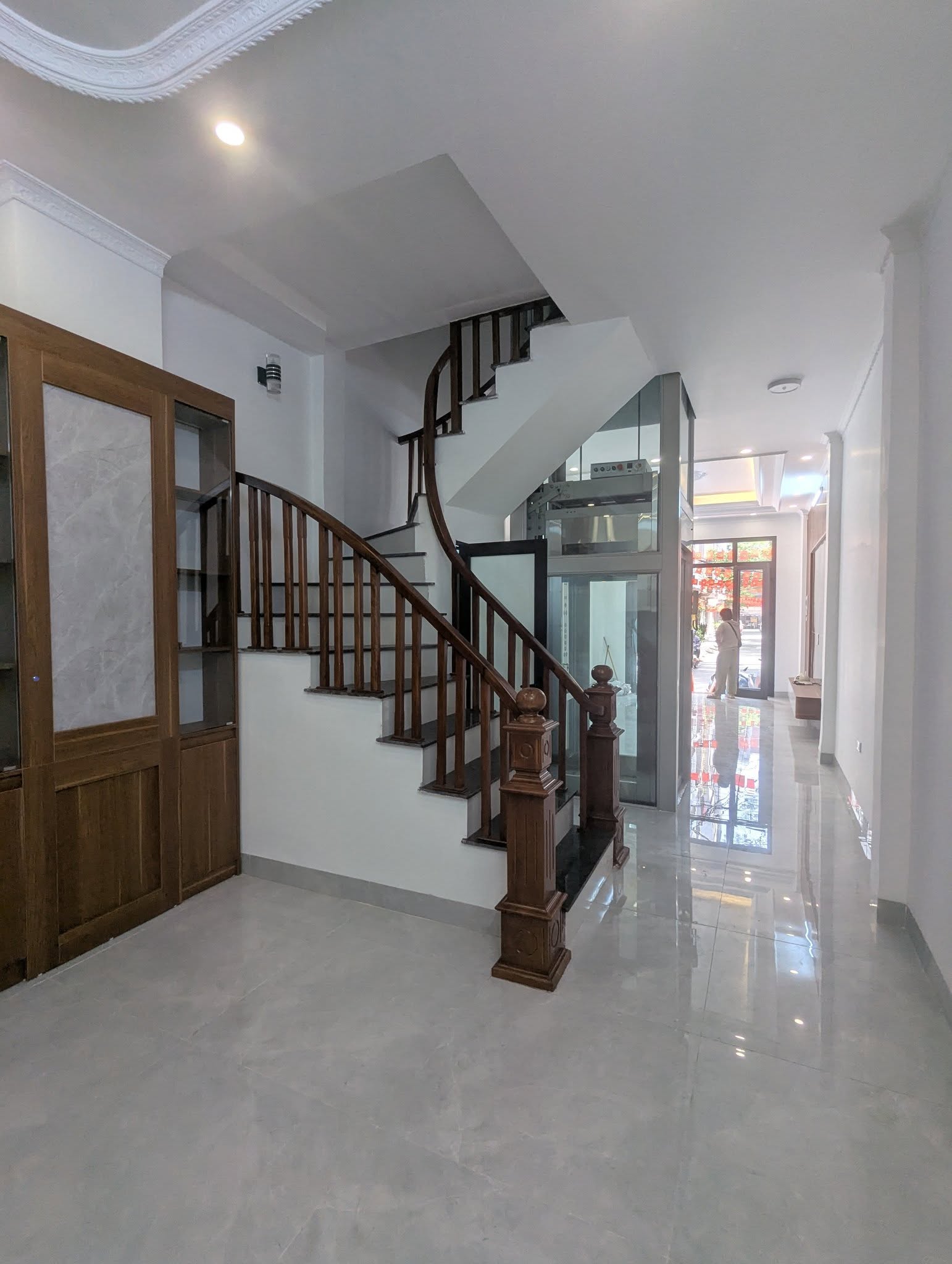 PHÂN LÔ VIP BA ĐÌNH - VIEW ĐẸP THOÁNG RỘNG - OTO ĐỖ NGÀY ĐÊM- THANG MÁY KÍNH SANG TRỌNG HIỆN ĐẠI. - Ảnh 3
