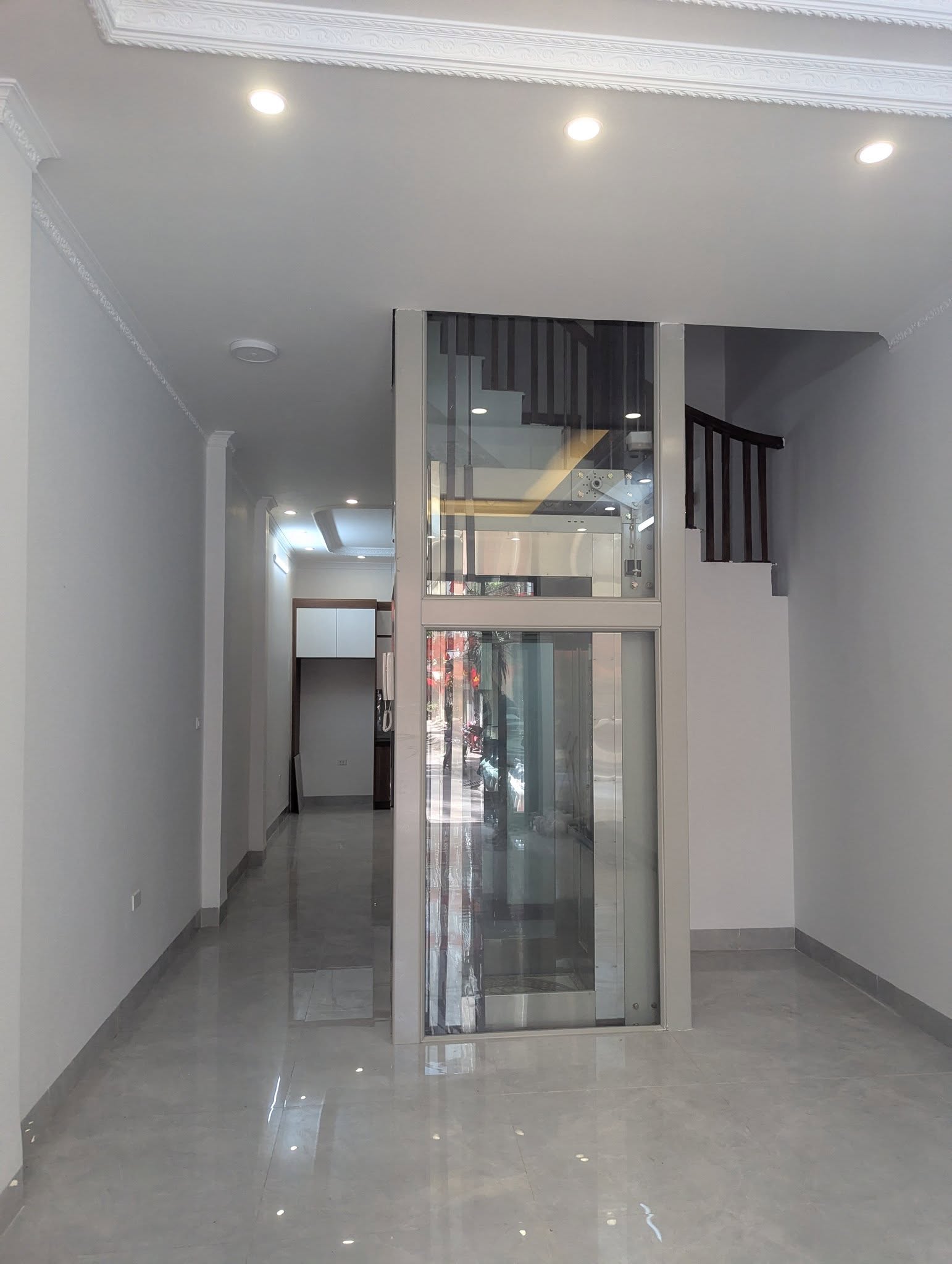 PHÂN LÔ VIP BA ĐÌNH - VIEW ĐẸP THOÁNG RỘNG - OTO ĐỖ NGÀY ĐÊM- THANG MÁY KÍNH SANG TRỌNG HIỆN ĐẠI. - Ảnh 4
