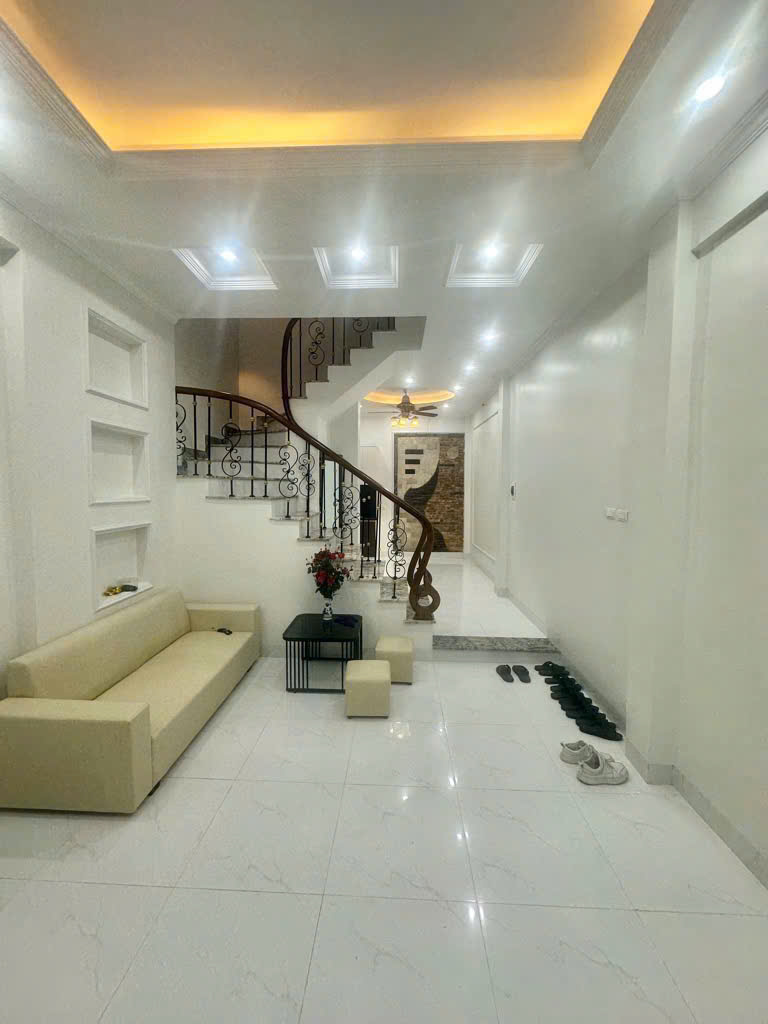 Bán nhà đường Láng, quận Đống Đa, Hà Nội - Ảnh 2