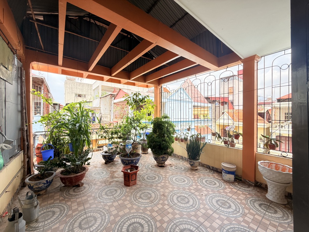 Bán nhà phố Lê Trọng Tấn, Thanh Xuân 65m2, 4 tầng, mặt tiền 4.6m Gara ô tô sát phố - Ảnh 2