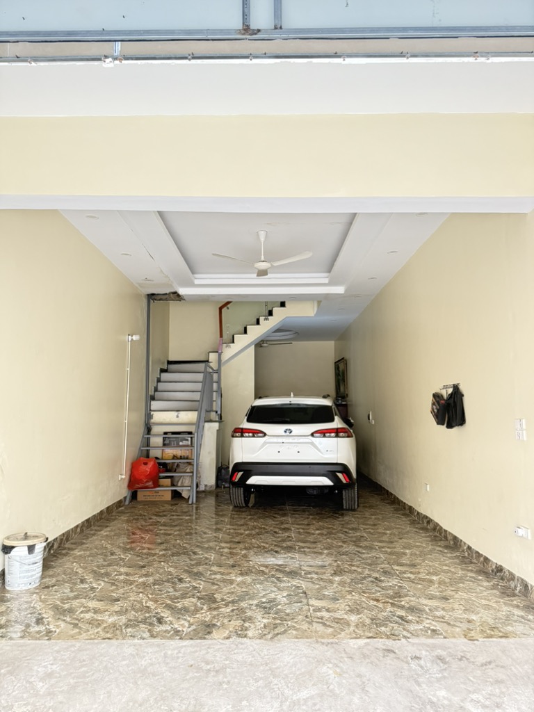 Bán nhà phố Lê Trọng Tấn, Thanh Xuân 65m2, 4 tầng, mặt tiền 4.6m Gara ô tô sát phố - Ảnh chính