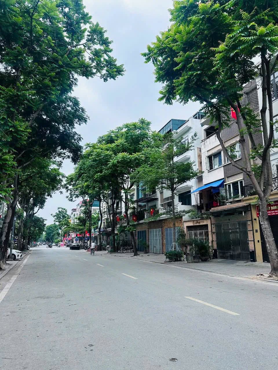 Nhà mặt phố Yên Sở, Hoàng Mai, Ô tô tránh thông các ngả, kinh doanh gì cũng thắng, 100m2, 13.5 Tỷ - Ảnh 1