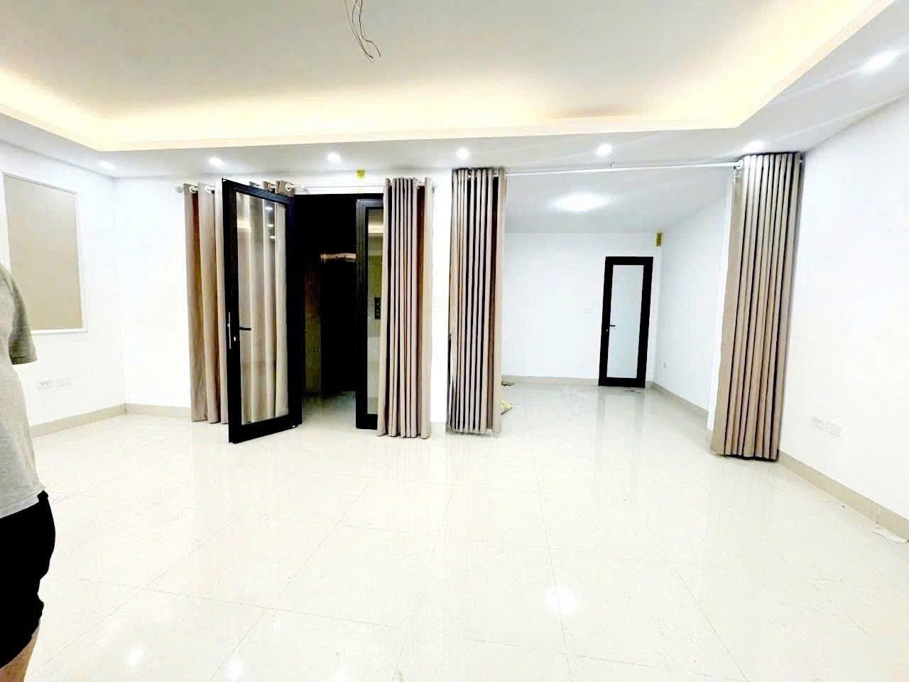 Bán nhà Ôtô tránh Khu vực Ngoại Giao Đoàn 57/65m, 6T Thang máy, MT 6.7m 26.2 Tỷ - Ảnh 2