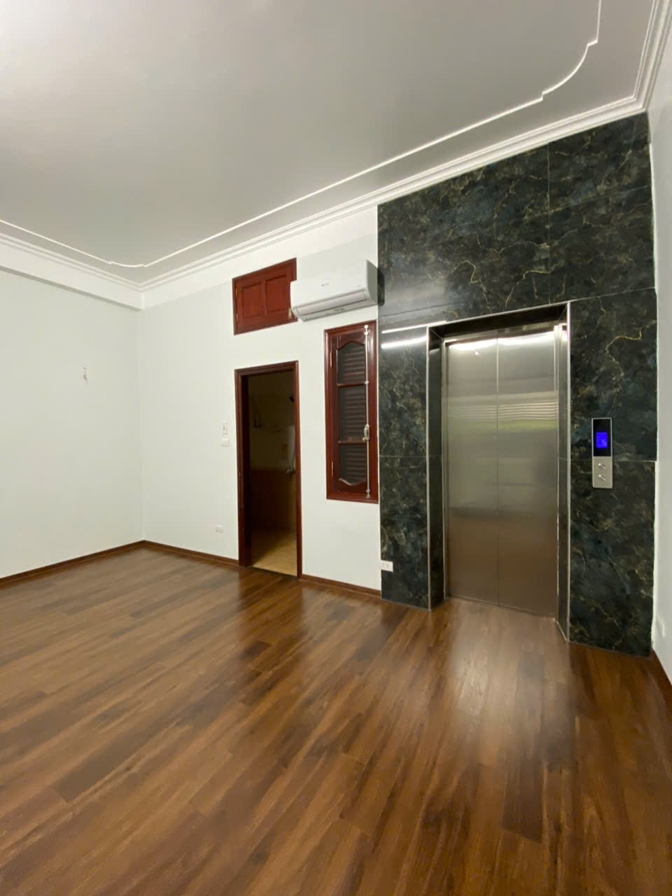 BÁN NHÀ PHỐ TRẠM, LONG BIÊN - 6 TẦNG, THANG MÁY XỊN, 39 TỶ - Ảnh 2