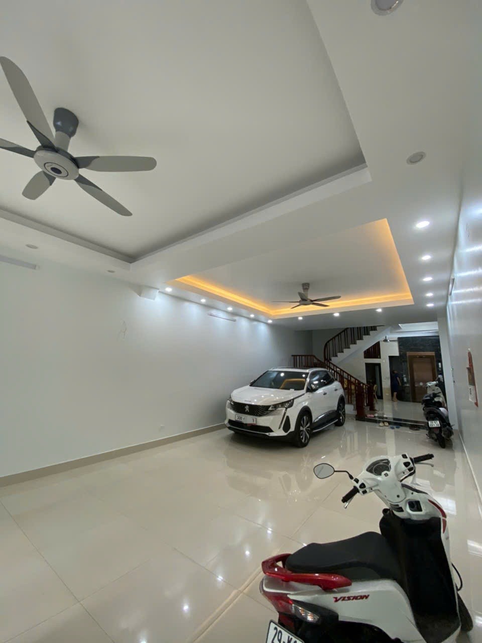 BÁN NHÀ PHỐ TRẠM, LONG BIÊN - 6 TẦNG, THANG MÁY XỊN, 39 TỶ - Ảnh 1
