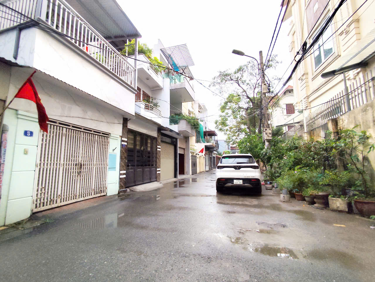Bán nhà Nguyễn Bỉnh Khiêm gần Đại Học Y, 80m 2.5 tầng, ngõ 6m, Giá 5.2 tỉ - Ảnh 1