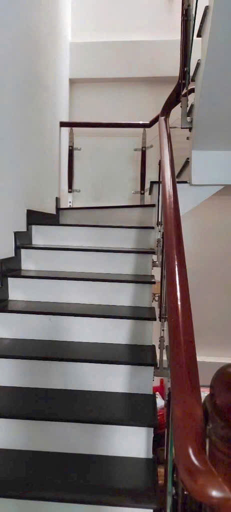 💥NHÀ ĐẸP KDC VÍP - NGUYỄN VĂN QUÁ - ĐÔNG HƯNG THUẬN, Q12 - 56M2, 4 TẦNG, 4PN, 4WC, GIÁ NHỈNH - Ảnh 1