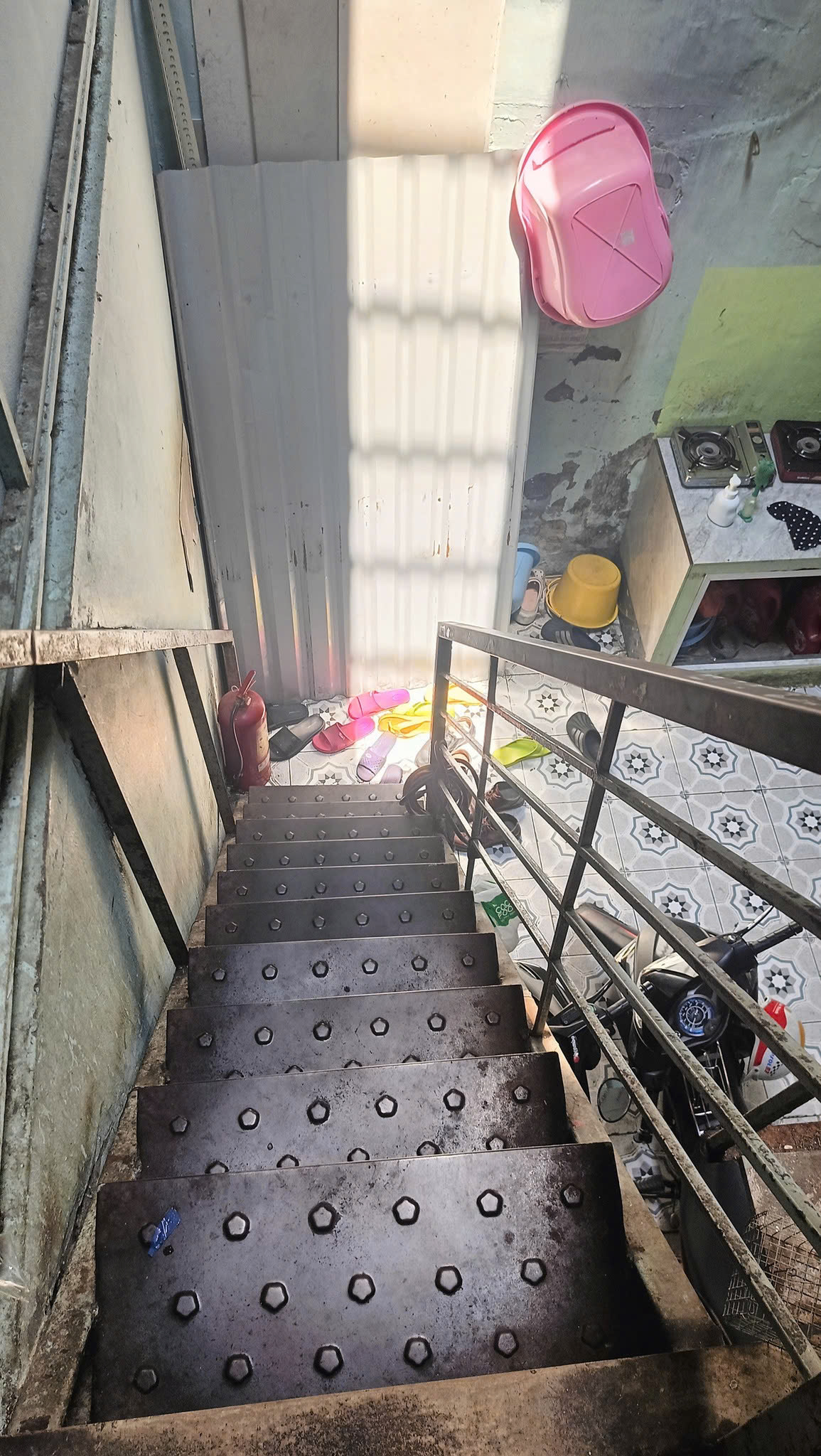 Bán nhà HXH Hậu Giang - ngay Nguyễn Văn Luông, DT:8x19m, 2 Tầng cũ, 15.9 tỷ - Ảnh 1