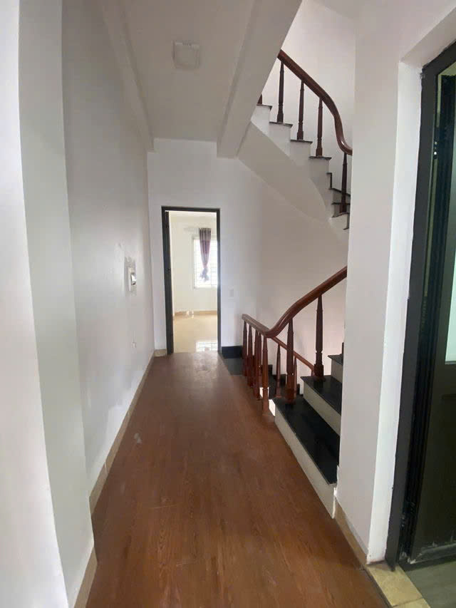 NHÀ MỚI FULL NỘI THẤT MẶT PHỐ Hồng Tiến 41m2 X 4 tầng,mặt tiền 3.6m, 14.99 tỷ Long Biên. - Ảnh 3