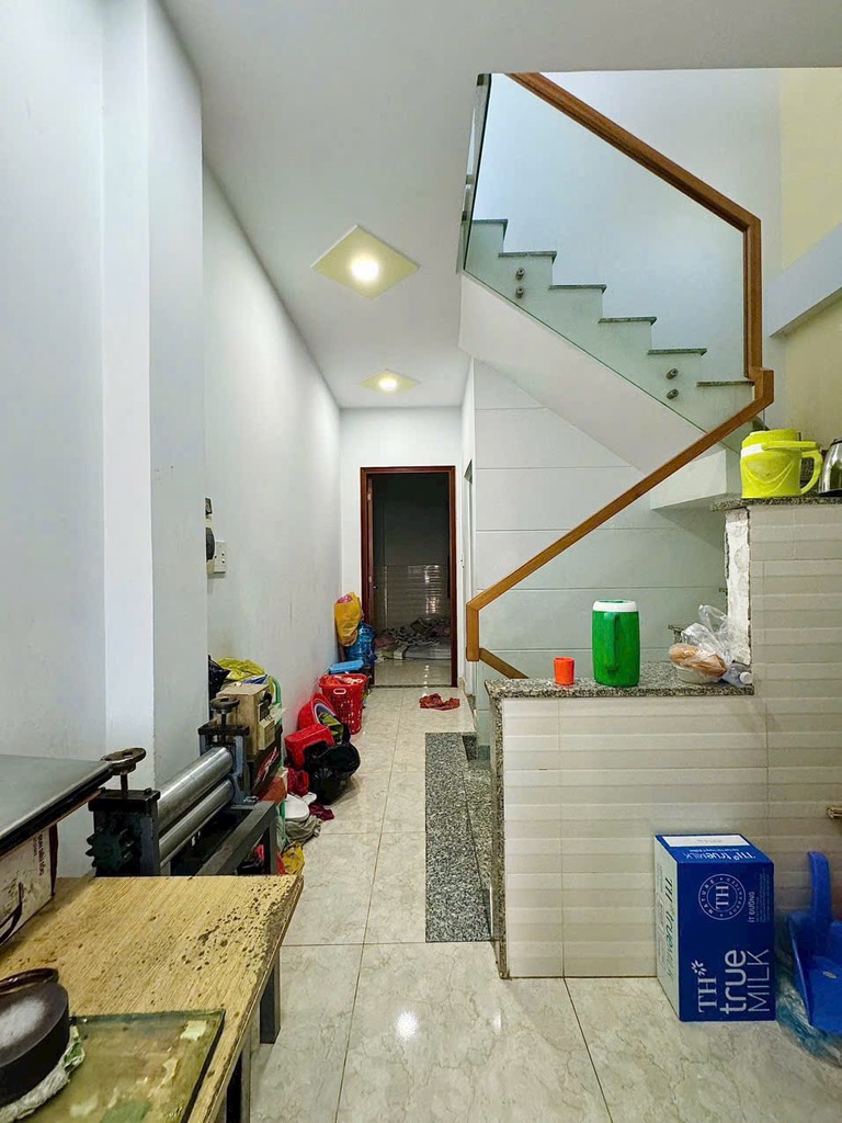 NHÀ B.ÁN QUANG TRUNG GV - SÁT NGÃ 4 VỚI PHAN HUY ÍCH & ST EMART2 - DT 50M² - 4 TẦNG CHỈ NHỈNH 5 TỶ - Ảnh 3