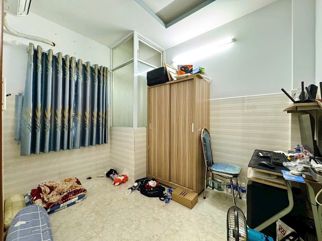 NHÀ B.ÁN QUANG TRUNG GV - SÁT NGÃ 4 VỚI PHAN HUY ÍCH & ST EMART2 - DT 50M² - 4 TẦNG CHỈ NHỈNH 5 TỶ - Ảnh 5