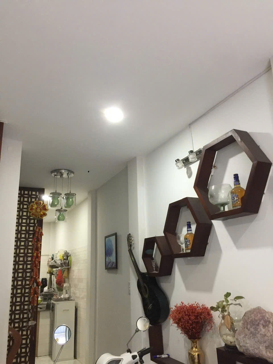 HIẾM BÁN GẤP! NHÀ 2 TẦNG KIỆT Ô TÔ, HẢI CHÂU, GẦN MẶT TIỀN, CHỈ 2,95 TỶ BỚT LỘC - Ảnh 2
