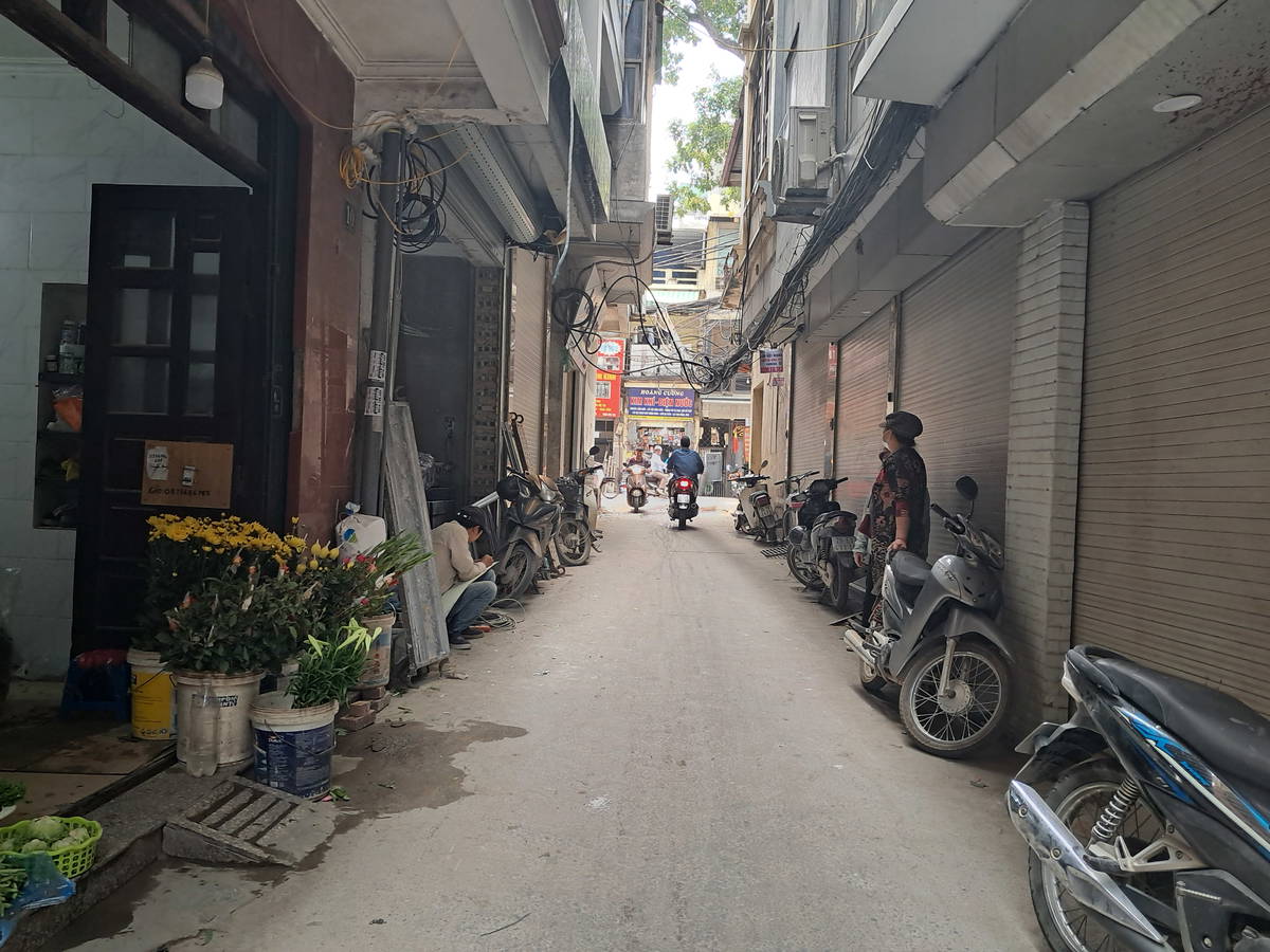 Bán Nhà Đê La Thành. Ba Đình. Ô Tô. DT 128m2. MT 6m. 4 Tầng. Giá 27 Tỷ. - Ảnh 2