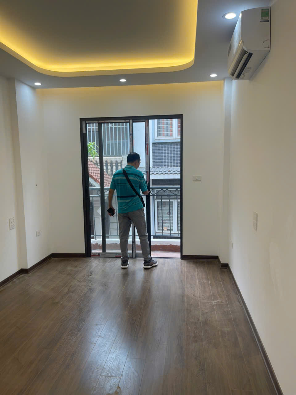 RẺ ĐẸP CHÍNH CHỦ CẦN BÁN NHÀ PHỐ VĂN CAO QUẬN BA ĐÌNH 45m 2 x 6 TẦNG THANG MÁY NHỈNH 15 TỶ Ô TÔ KD - Ảnh chính