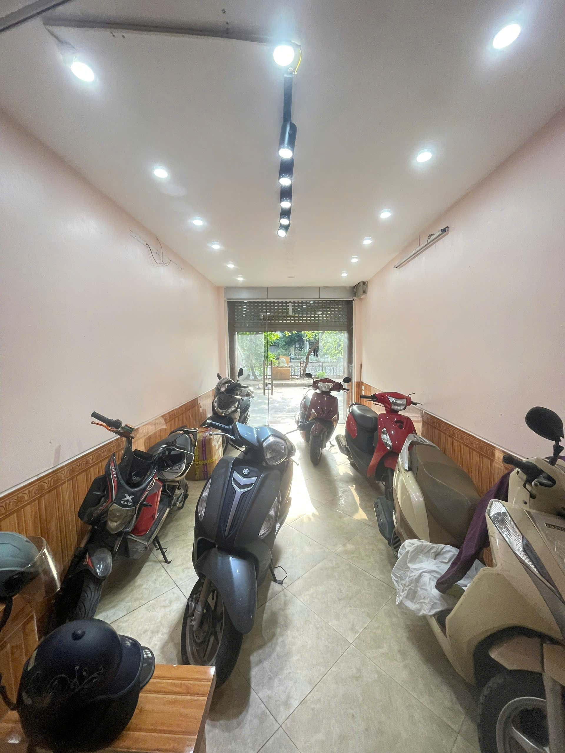 BỜ SÔNG SÉT - TRƯƠNG ĐỊNH - HAI BÀ TRƯNG - Ảnh 2
