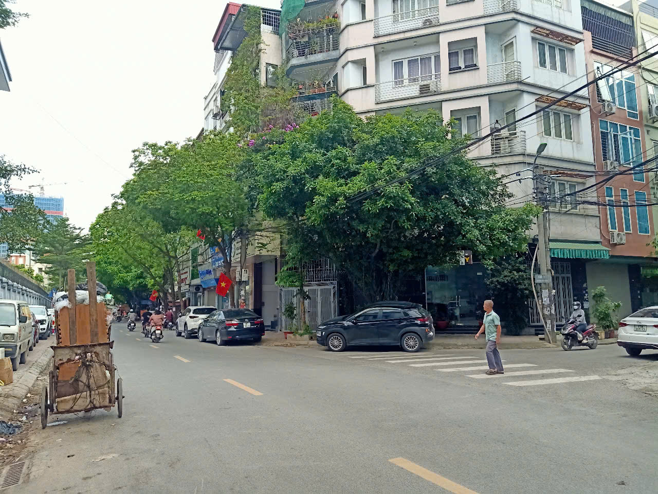 Cho thuê nhà liền kề Mỹ Đình lô góc vỉa hè rộng kinh doanh đỉnh - Ảnh 3