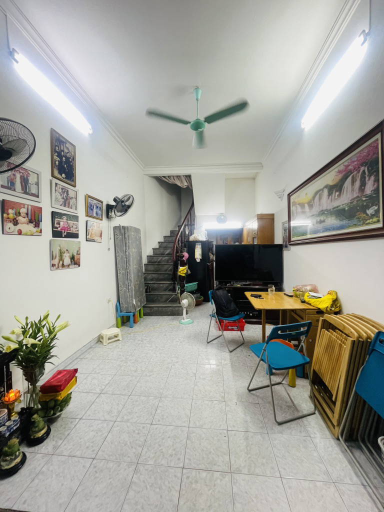 Cần bán GẤP nhà Khâm Thiên, Đống Đa, 35m2, gần ô tô, kinh doanh, 8 tỷ - Ảnh 1