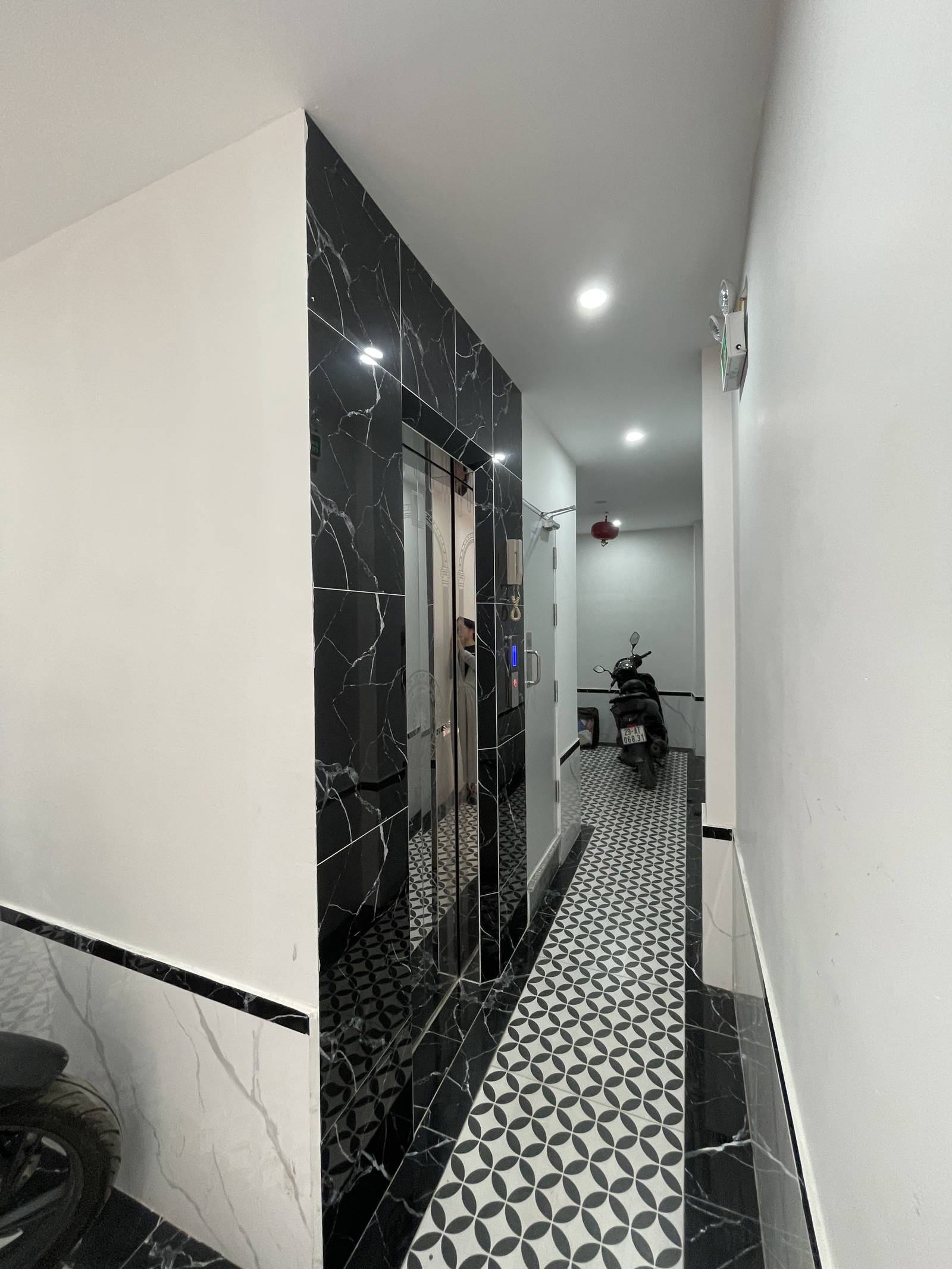 Cần bán gấp nhà 5T THANG MÁY, Chợ Khâm Thiên, Đống Đa, 40m2, 8.2 tỷ - Ảnh 1